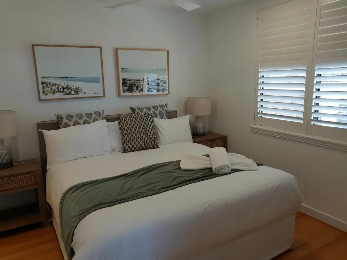 Kings Row Apartments Caloundra Australia