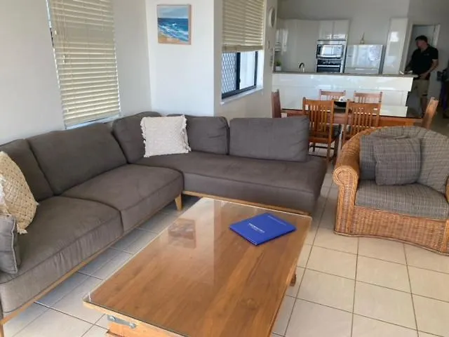 Kings Row Apartments Caloundra Aparthotel