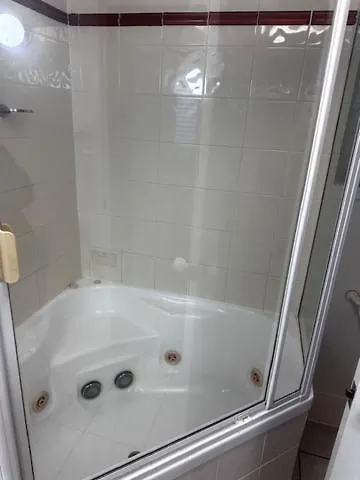 Aparthotel Kings Row Apartments Caloundra