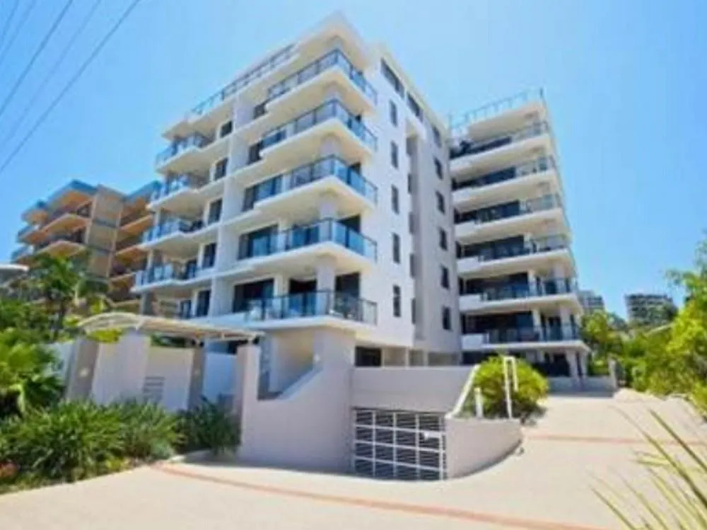 Kings Row Apartments Caloundra Aparthotel